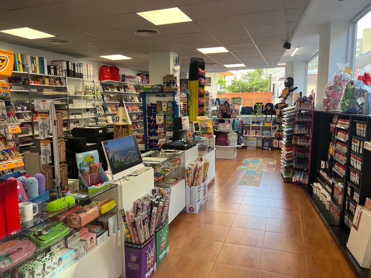 Interior de Tranvia314 - Papelería y librería educativa en Sevilla